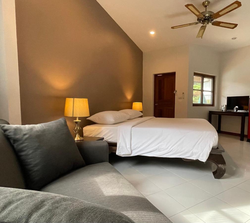 The Pace Phuket Boutique Resort Rawai Extérieur photo